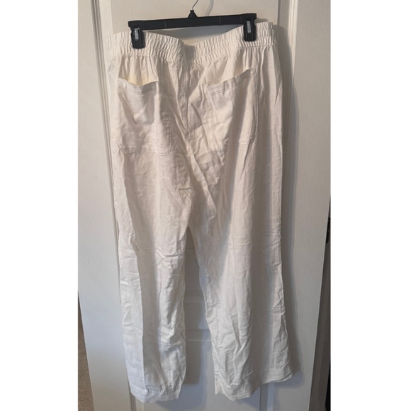 Old Navy High-Waisted Linen-Blend Wide-Leg Pants - Picture 6 of 7